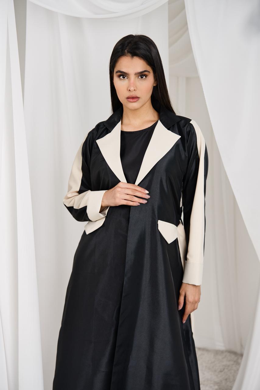 Statement Contrast Abaya