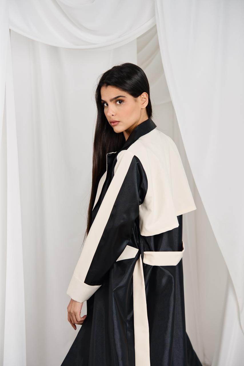Statement Contrast Abaya